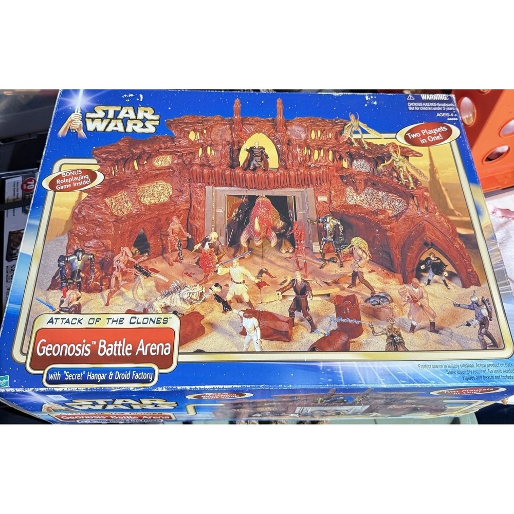 Hasbro Star Wars Attack of The Clones Geonosis  Battle Arena Play Set New